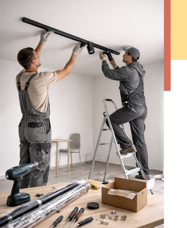 Установка трековых светильников в натяжной потолок в Павловском Посаде от 4268 руб. | ОТДЕЛОЧНИК-Пвл